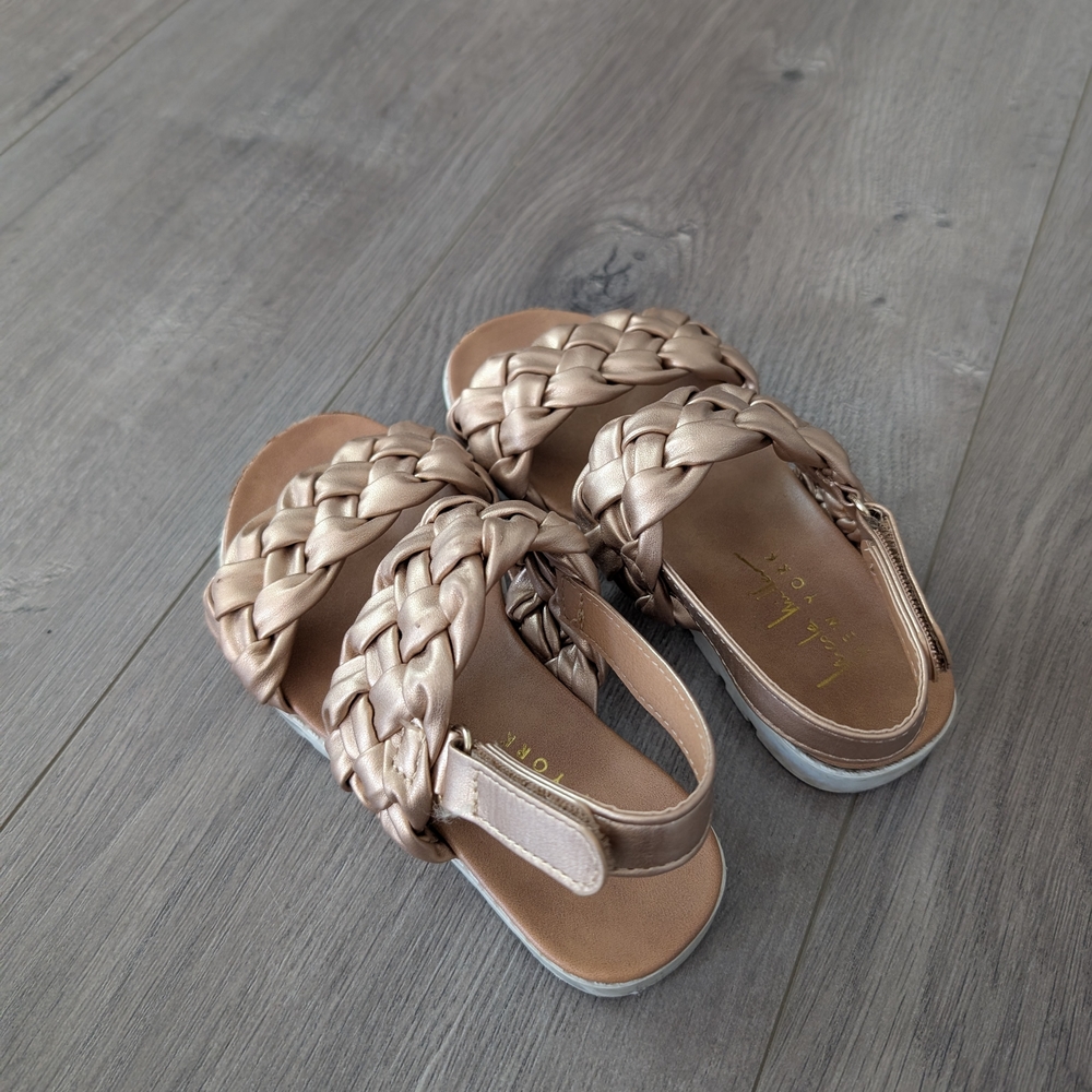 Nicole Miller Girls Braided Sandals - Rose gold